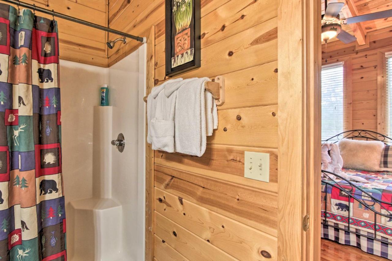 Cabin With Hot Tub About 2 Mi To Island In Pigeon Forge! Екстер'єр фото
