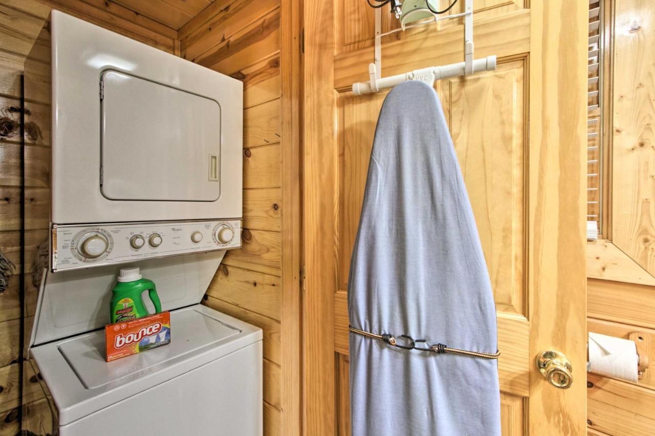 Cabin With Hot Tub About 2 Mi To Island In Pigeon Forge! Екстер'єр фото
