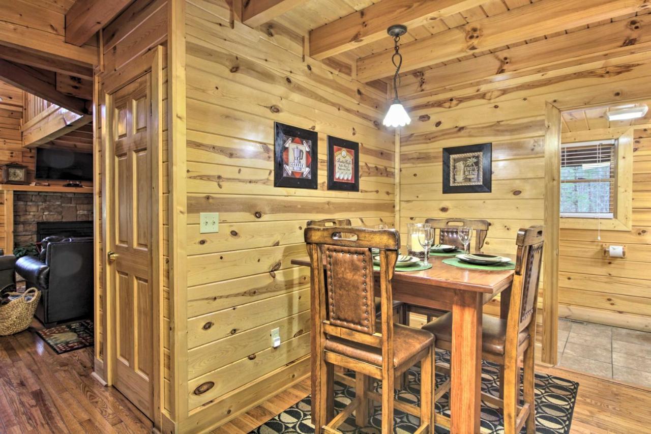 Cabin With Hot Tub About 2 Mi To Island In Pigeon Forge! Екстер'єр фото