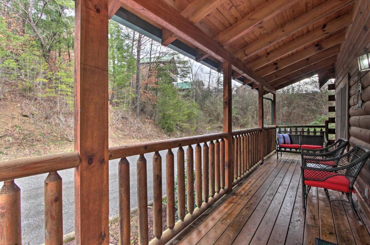Cabin With Hot Tub About 2 Mi To Island In Pigeon Forge! Екстер'єр фото